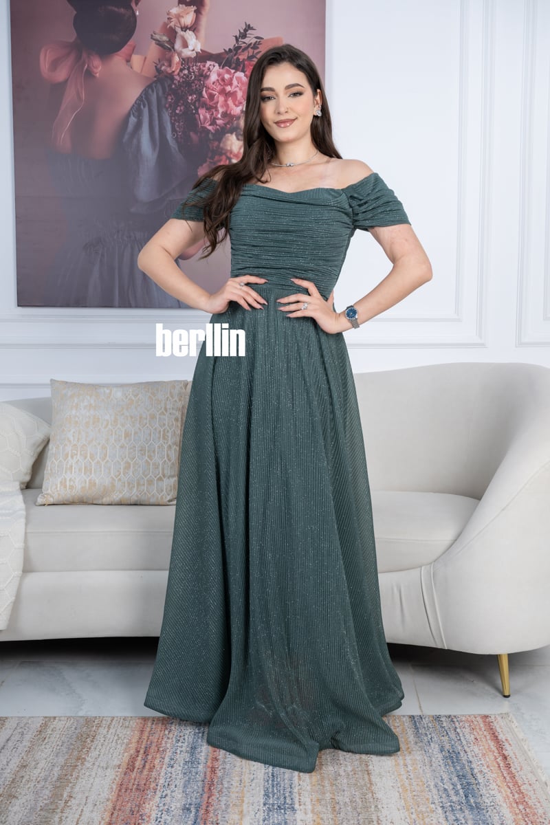 فستان أخضر داكن طويل اوف شولدر بطيات أنيقة