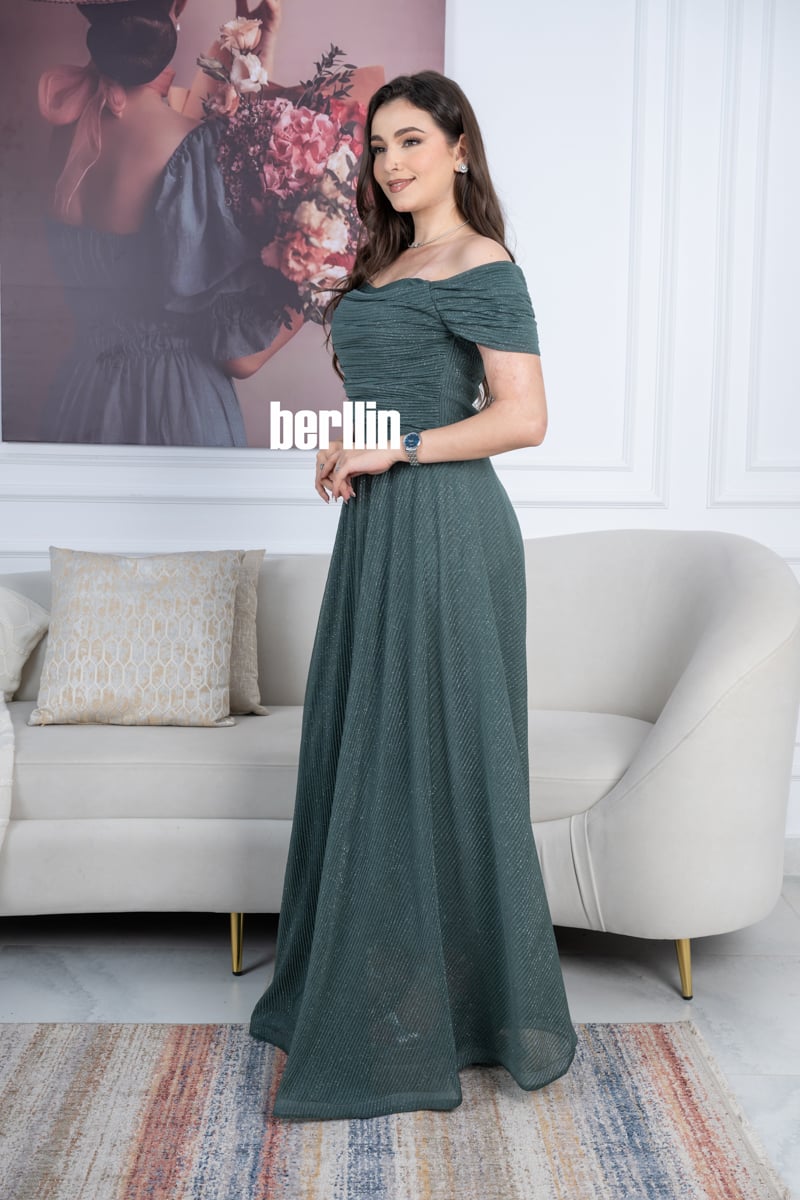 فستان أخضر داكن طويل اوف شولدر بطيات أنيقة