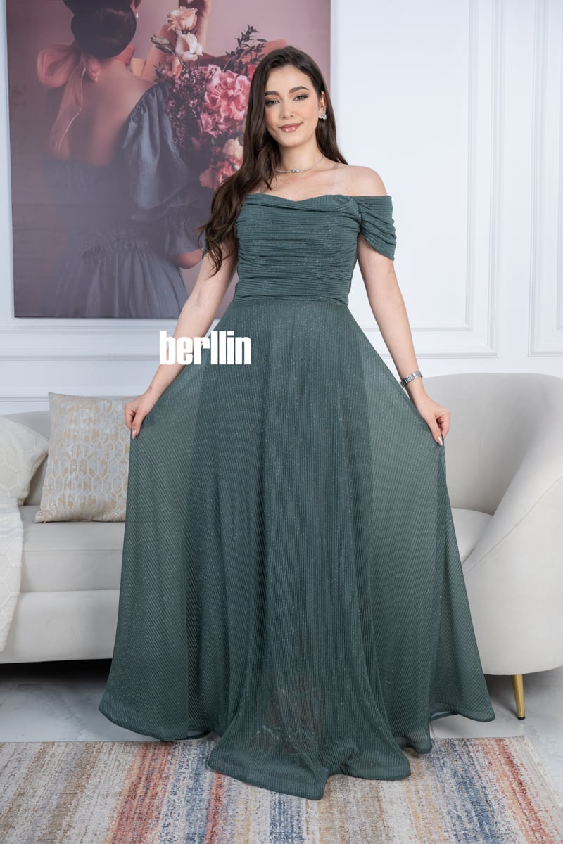فستان أخضر داكن طويل اوف شولدر بطيات أنيقة
