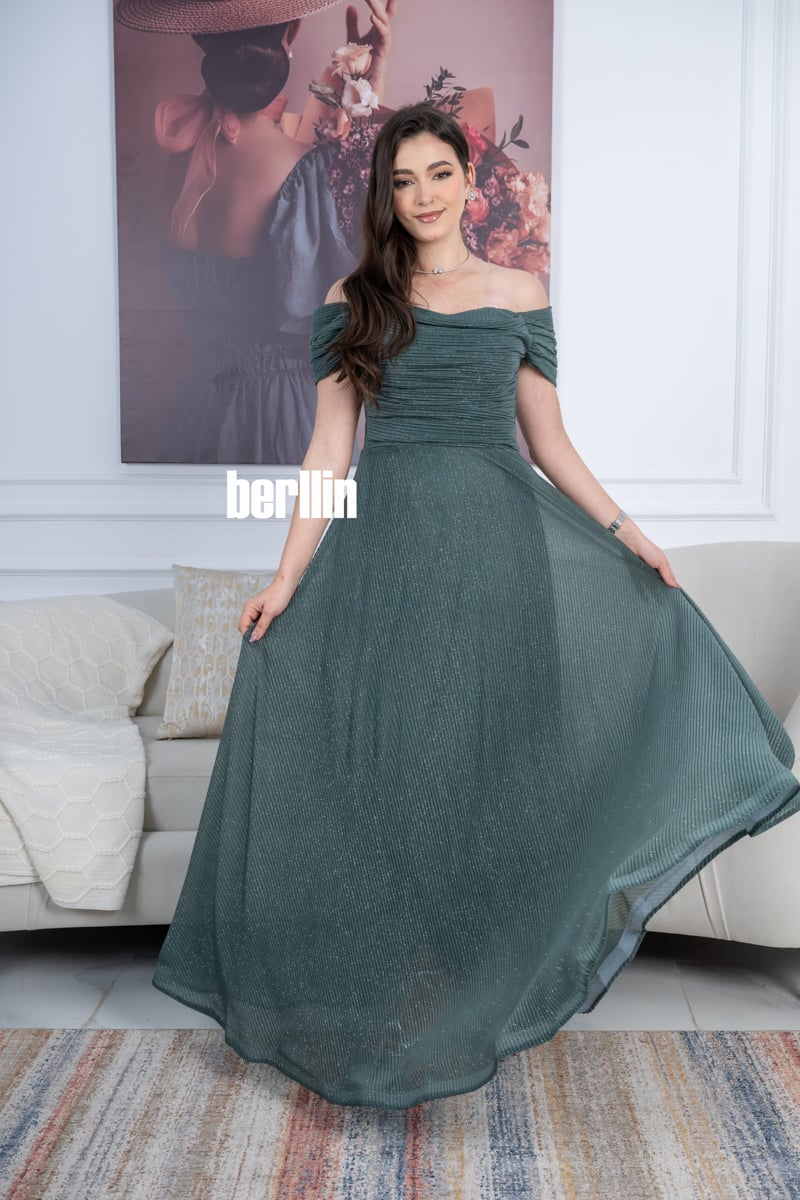 فستان أخضر داكن طويل اوف شولدر بطيات أنيقة