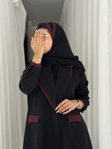 عباية كريب أسود مع كريب عنابي قصة كلوش