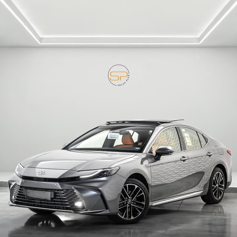 Sedan 2025 – Car with Driver