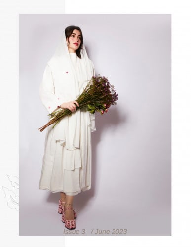 “ Off-white Abaya “