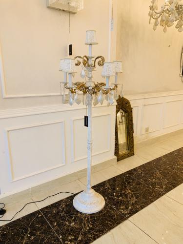 ابجورة كلاسيك كريستال وايتي في ذهبي   استاند