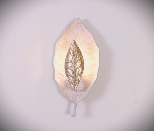 جداري عصري علي شكل ورقة شجر ذهبى -وايتي اضاءه دافئة