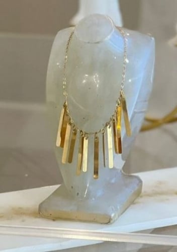 حامل عرض سلاسل