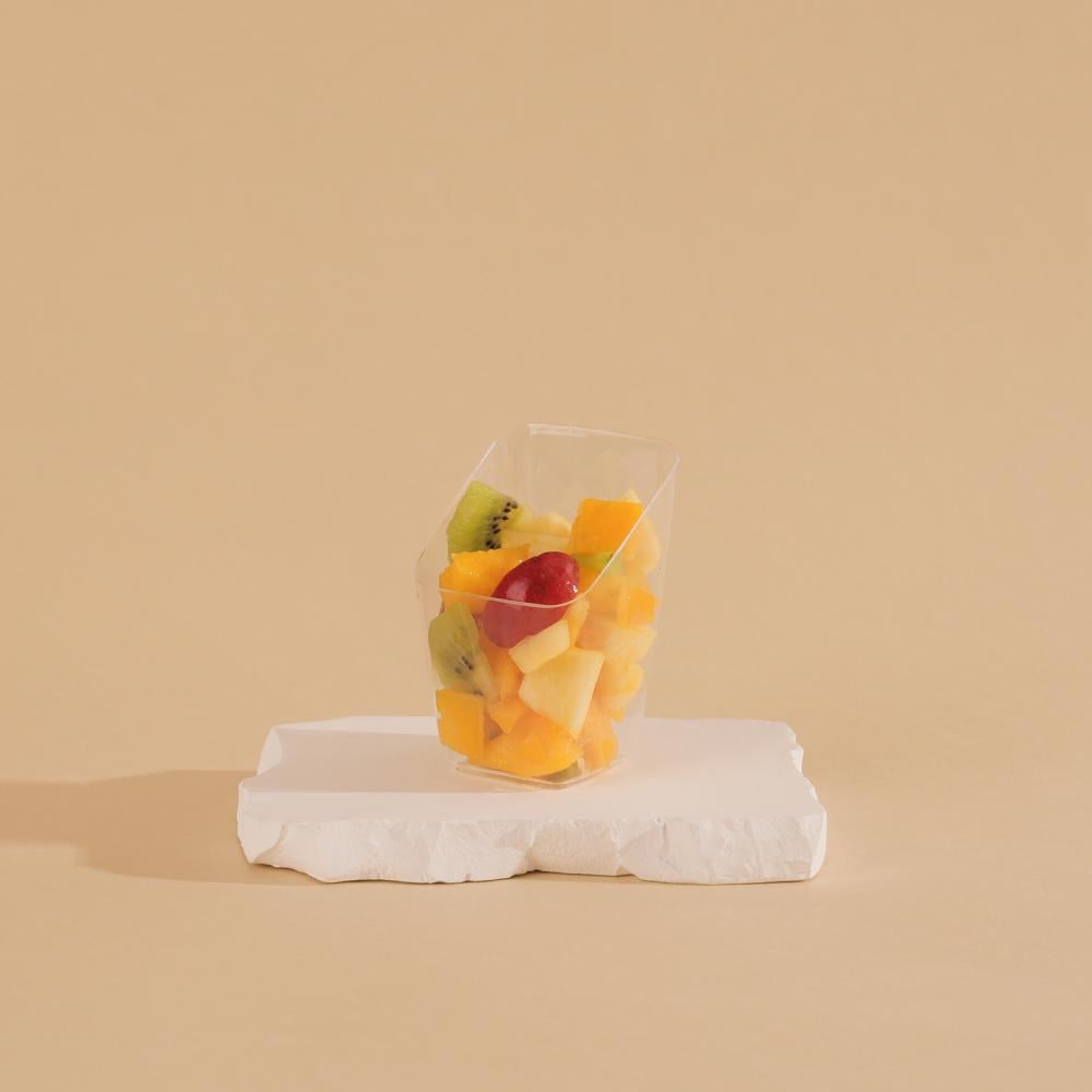 Pack of (25) plastic cups with diagonal slots | 3 oz