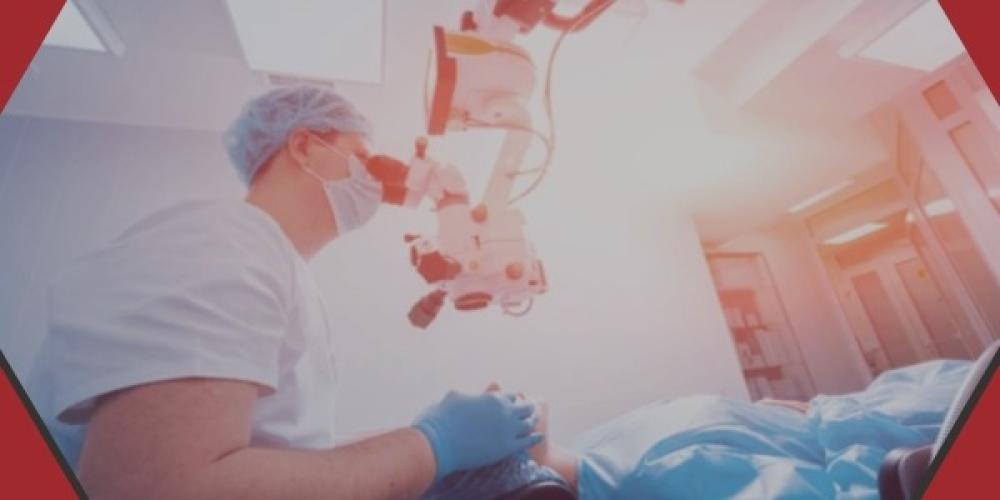 تثبيت القرنية المخروطية بتقنية الكروس لينكينج