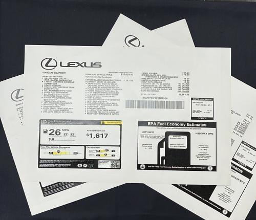 استكر محطة لكزس