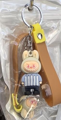 ميدالية لابوبو labubu