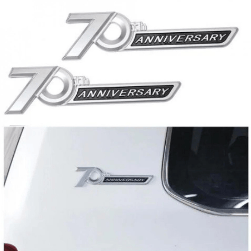 علامة شعار 70 عام لاندكروزر 2022