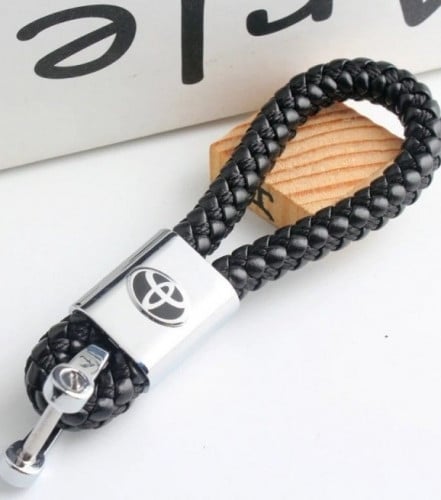 ميدالية مفتاح بشعار تويوتا من الجلد والحديد