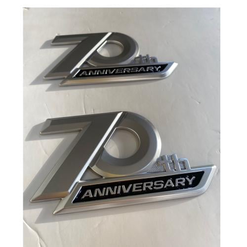 علامة 70 عام للجيب الربع والشاص