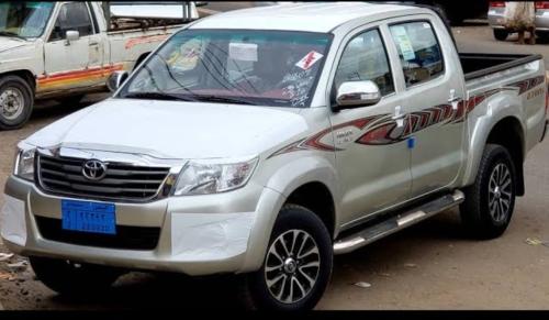 خط هايلوكس 2014 خليجي  دبل غمارتين