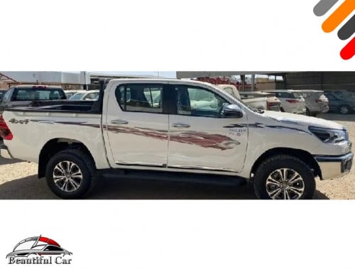 هايلوكس 2023 سعودي غمارة غمارتين دبل 4x4  وطني