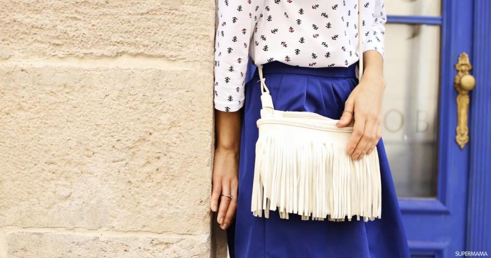 الألوان التي تناسب اللون الكحلي في الملابس