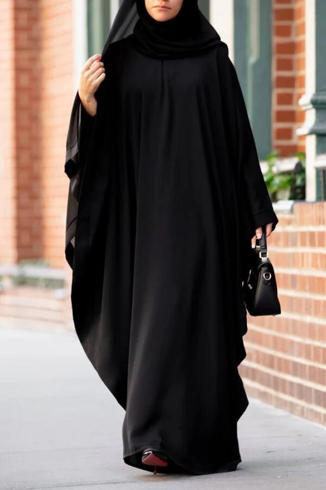 احدث العبايات الخليجية السوداء