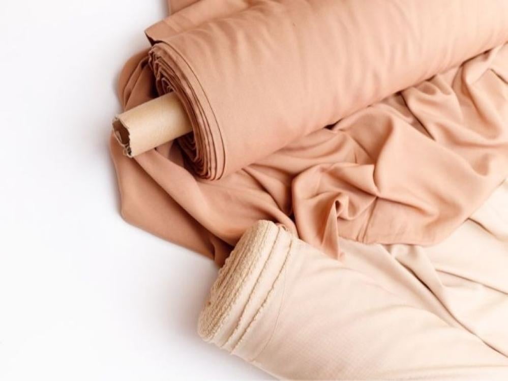 أقمشة البطانة المتنوعة للفساتين والعبايات