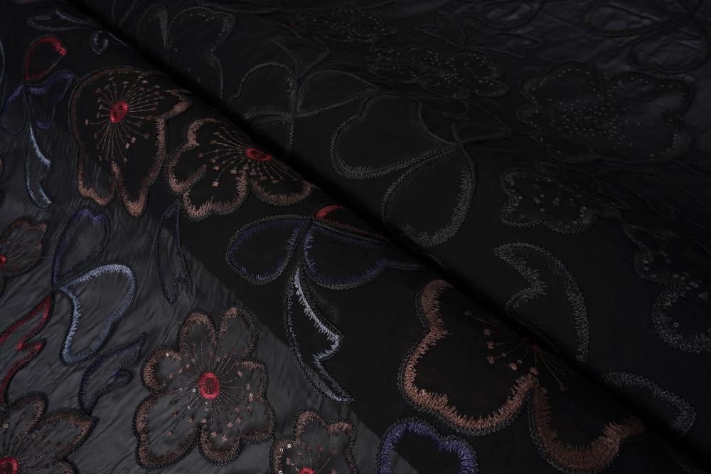 شيفون مطرز هندي