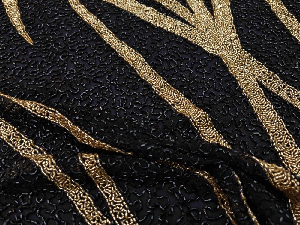 قطع سهرات جاهزة للخياطة