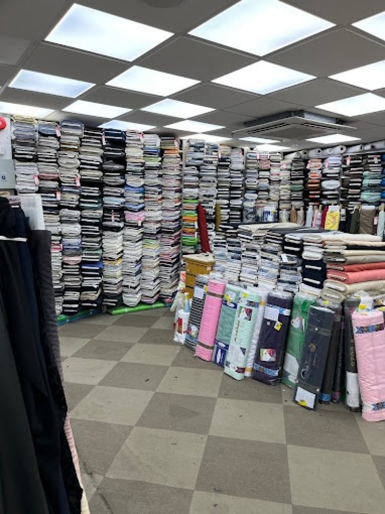 أقمشة عبايات بالجملة