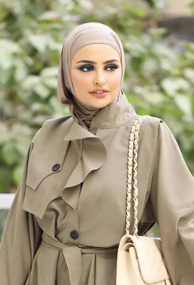 كوني متميزة بإطلالة رائعة مع معطف الترنش كوت