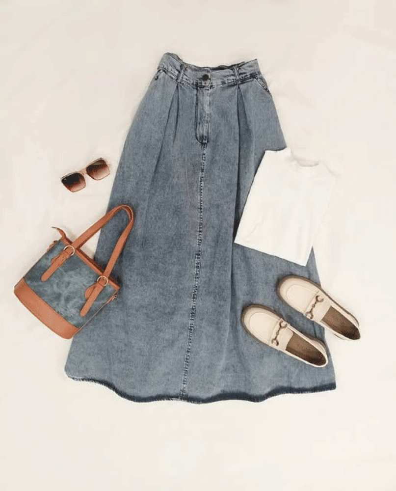 التنورة الجينز موضة صيف 2022