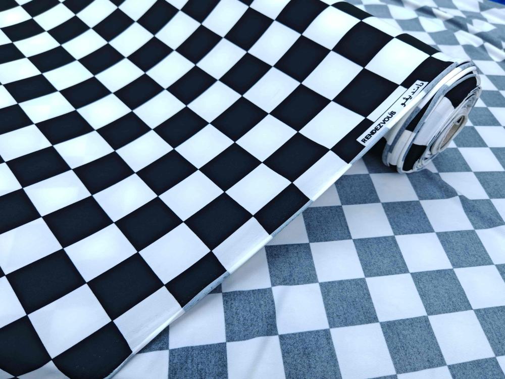 استرتش مربعات أبيض وأسود