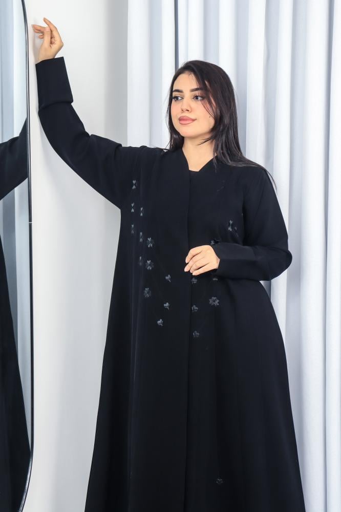 عباية كريب ملكي تطريز ستار أنيقة وراقية بلمسات عصرية