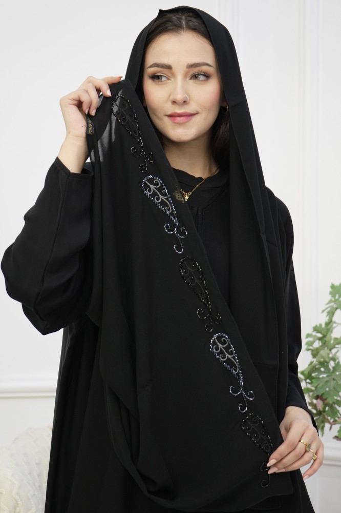 طرحة سوداء مطرزة أنيقة وراقية