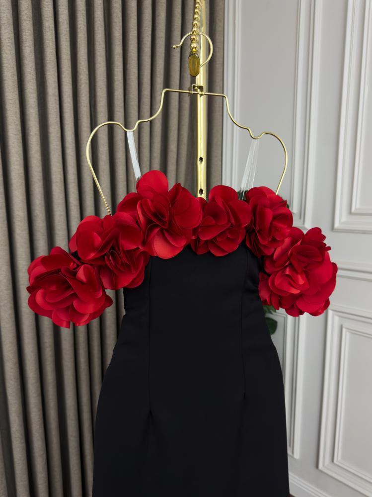 فستن سهره طويل وانيق باربي مورد