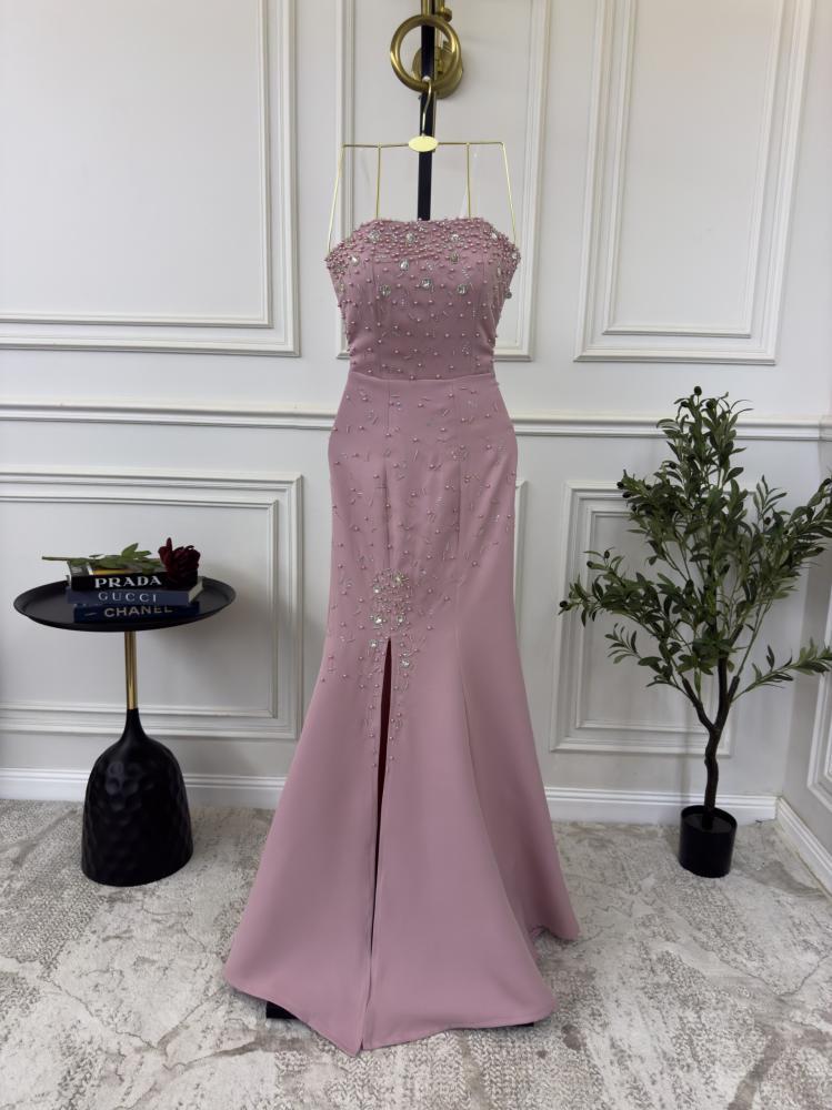 فستان سهرة مزين بكرستال مع لولو