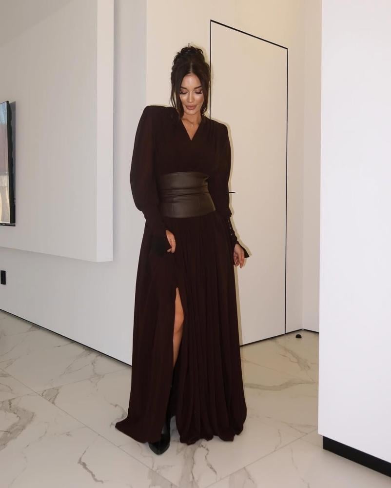 فستان سهره بني مع قصه فخمه