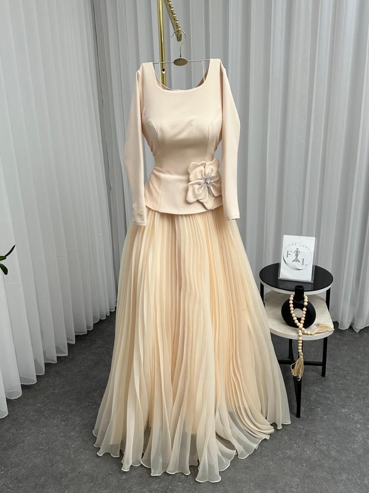 فستان سهرة مكسر اورجنزا بتكسيره أنيقة