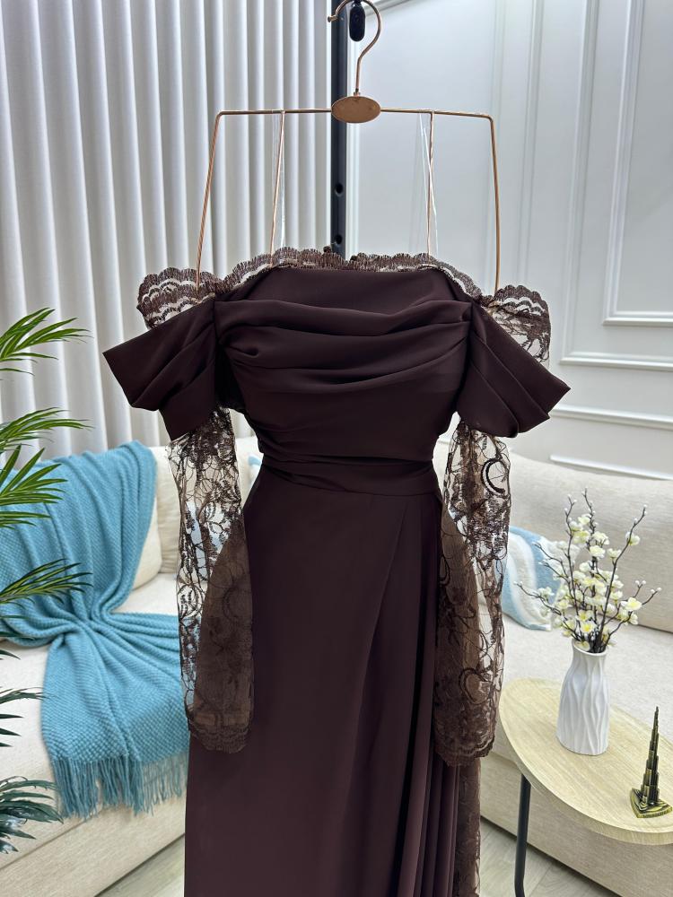 فستان سهرة اوف شولدر لون بني