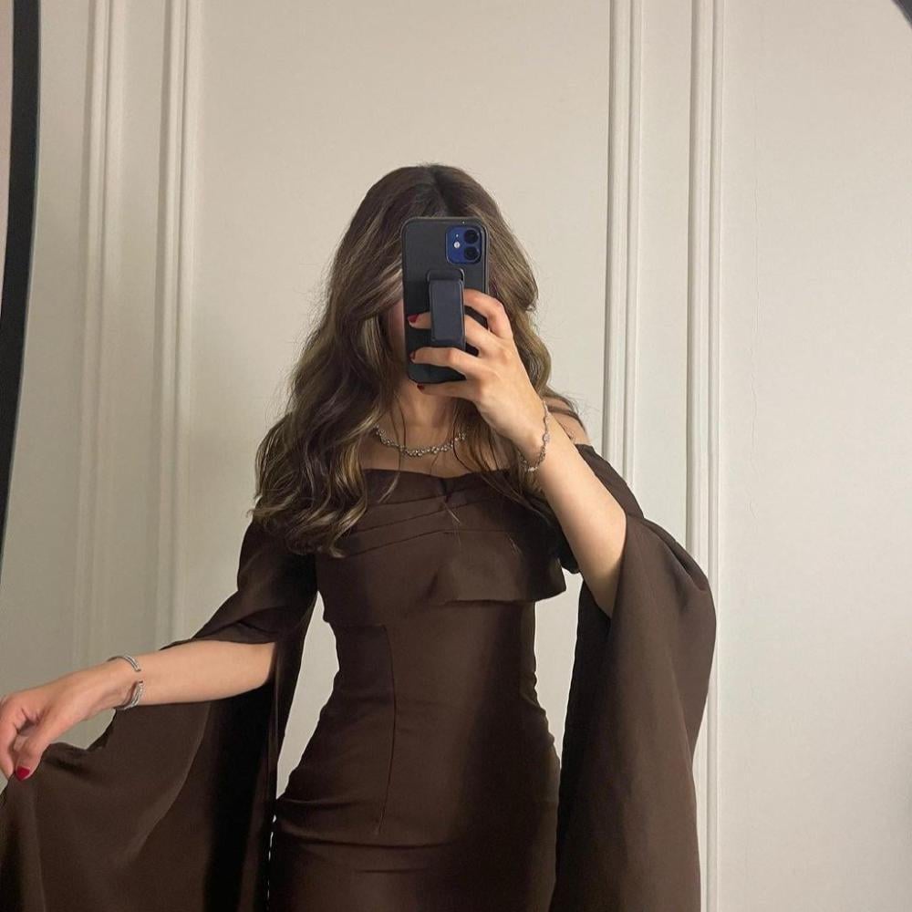فستان بني ساتر و طويل و فخم