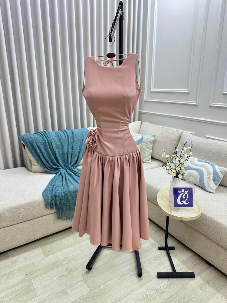 فستان ناعم بألون مختلفه فخم