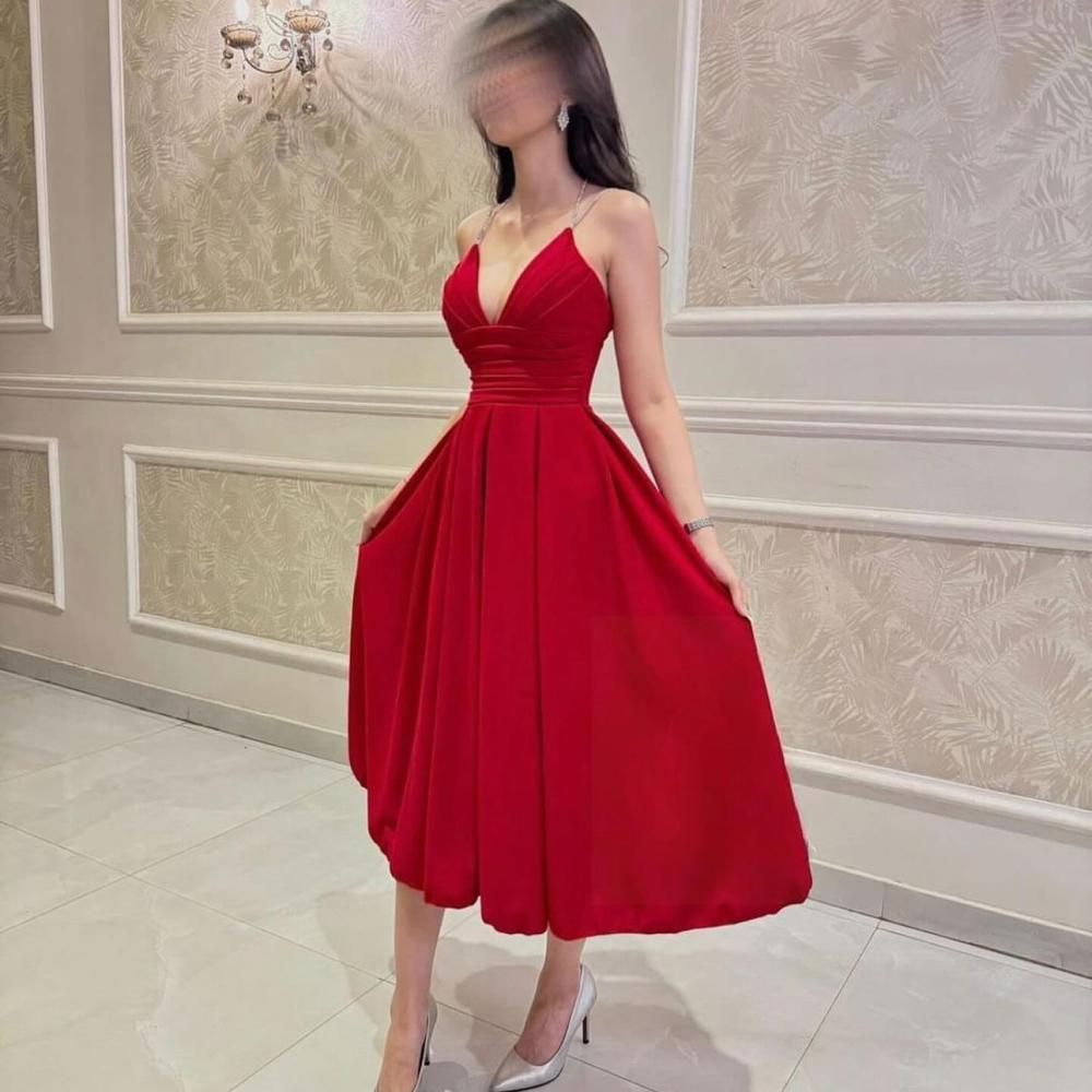 فستان احمر العمر المحير -فساتين رنا