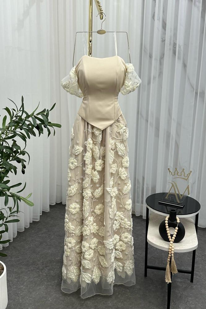 فستان سهرات  أوف شولدر بتصميم أنيق وراقي