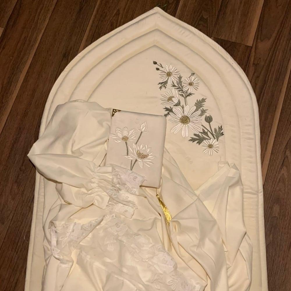 طقم صلاة مصحف وسجادة قطن وشرشف