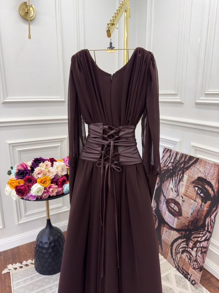 فستان سهره بني مع قصه فخمه