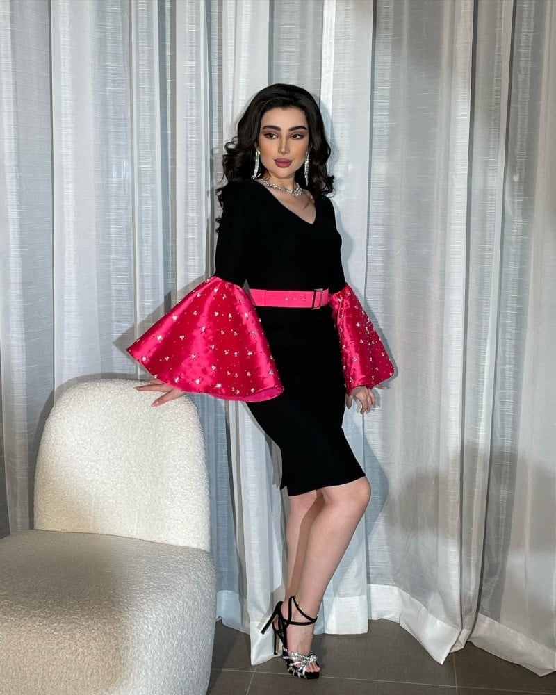 فستان قصير كم طويل مفتوح