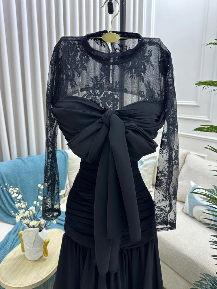 فستان سهرة اسود ناعم طويل