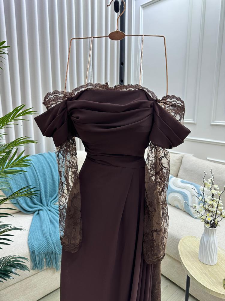 فستان سهرة اوف شولدر لون بني