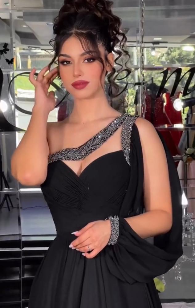 فستان انيق متوفر بلونين