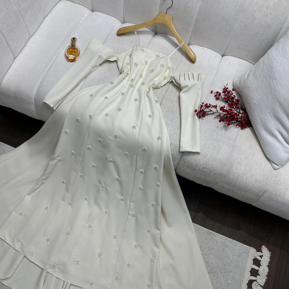 فستان سهره لول راقي بلون اوف وايت