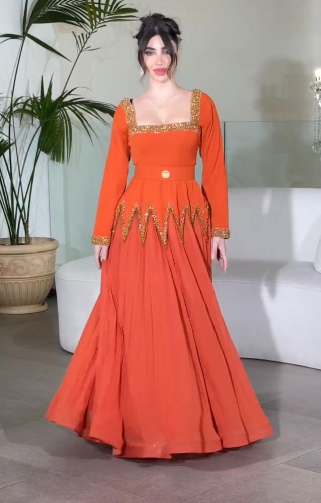 فستان زواج او مناسبات بتطريز يدوي فخم