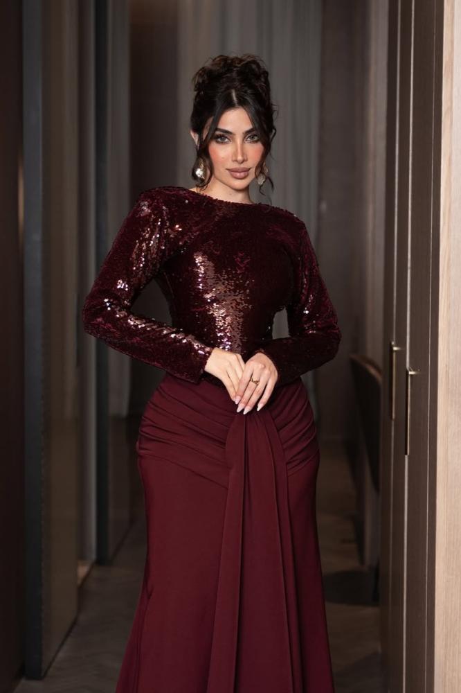 فستان سهره ناعم لون برغندي