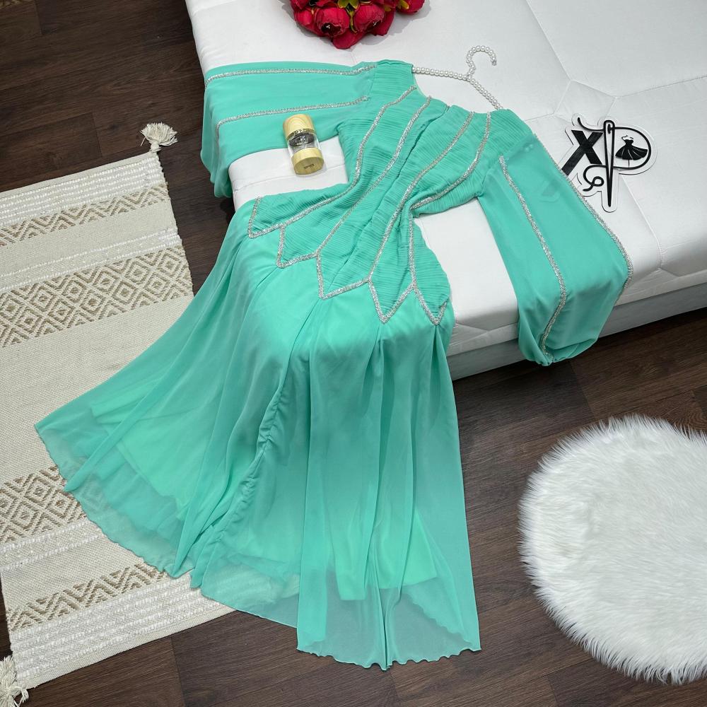 فستان فخم بلون أنيق