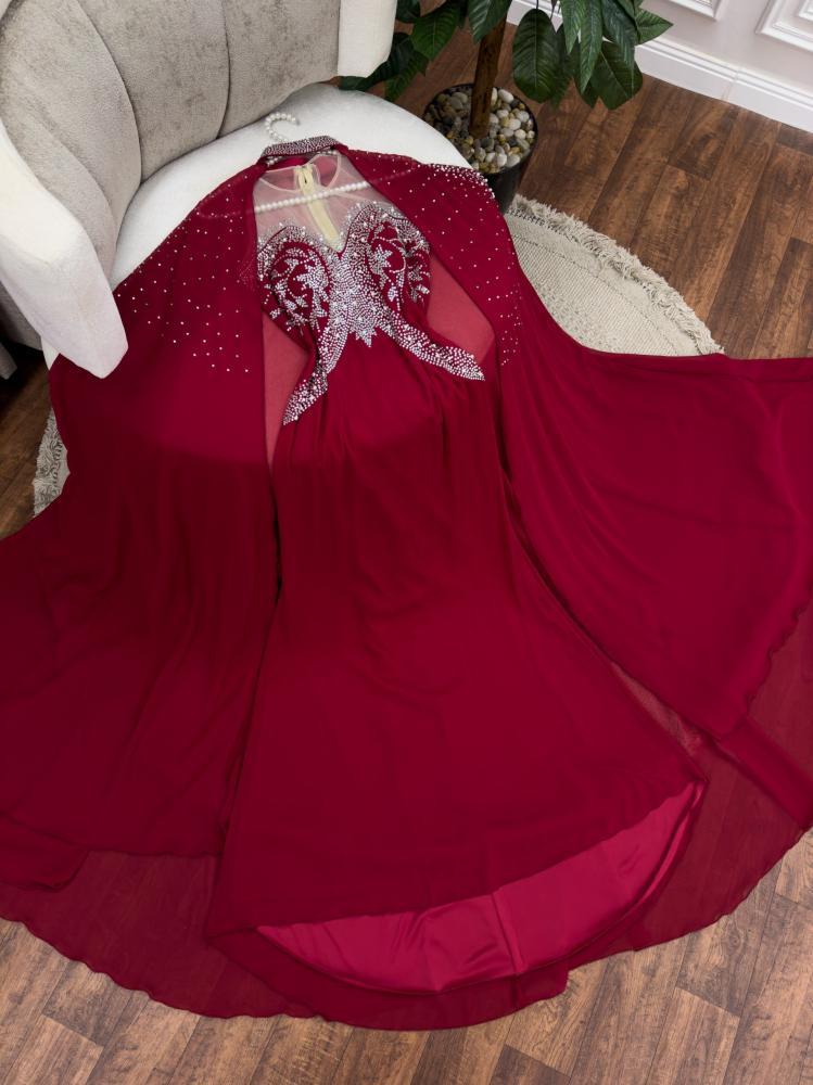 فستان سهره مطرز  تطريز يدوي متوفر بلونين